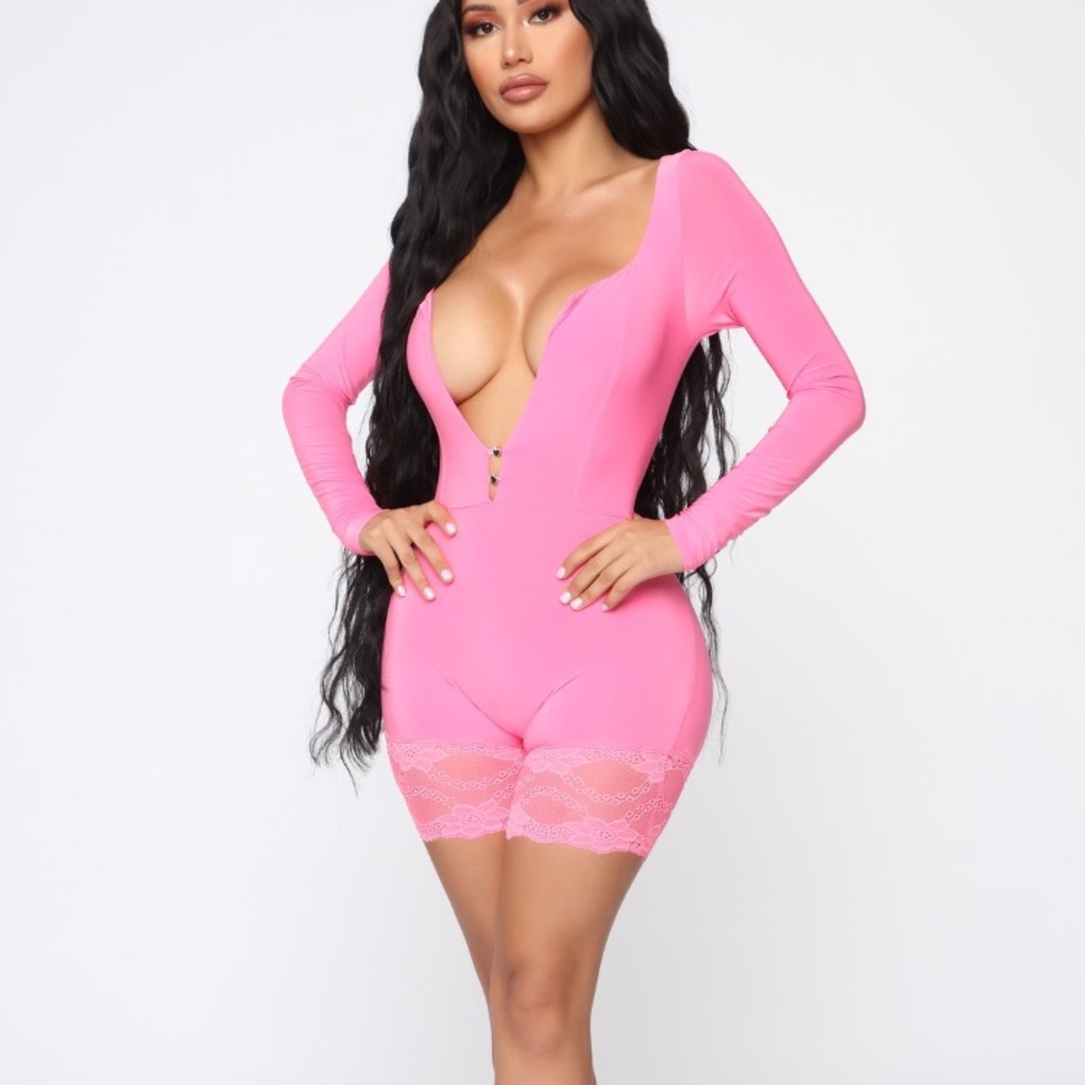 Peria lace romper - Neon Pink